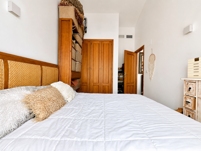 Image No.20-1 Bed Apartment for sale