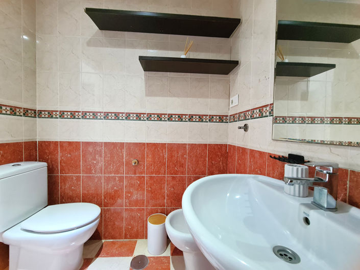 Image No.23-2 Bed Apartment for sale