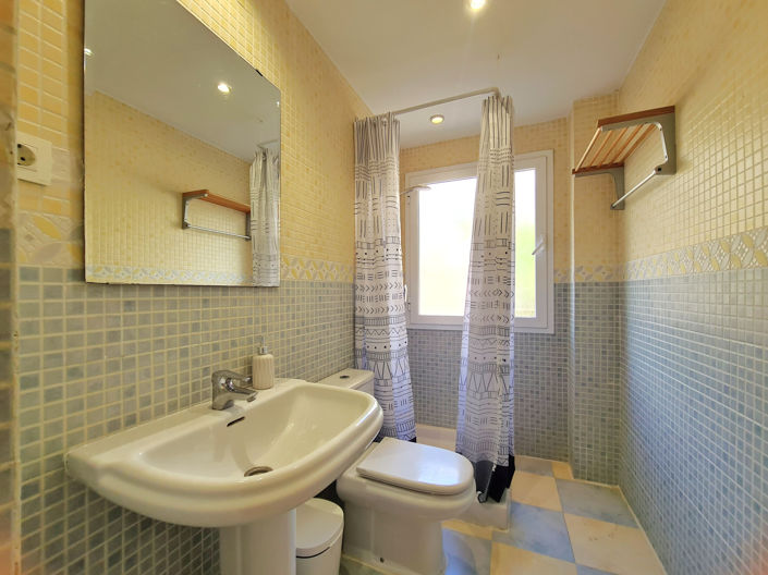 Image No.27-2 Bed Apartment for sale