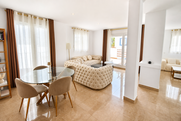 Image No.10-6 Bed Villa for sale