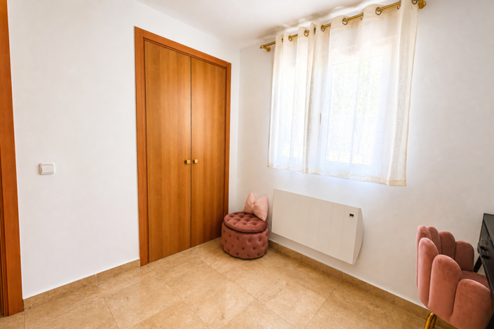 Image No.4-6 Bed Villa for sale