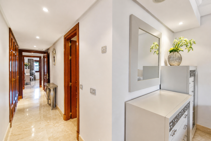 Image No.25-2 Bed Apartment for sale