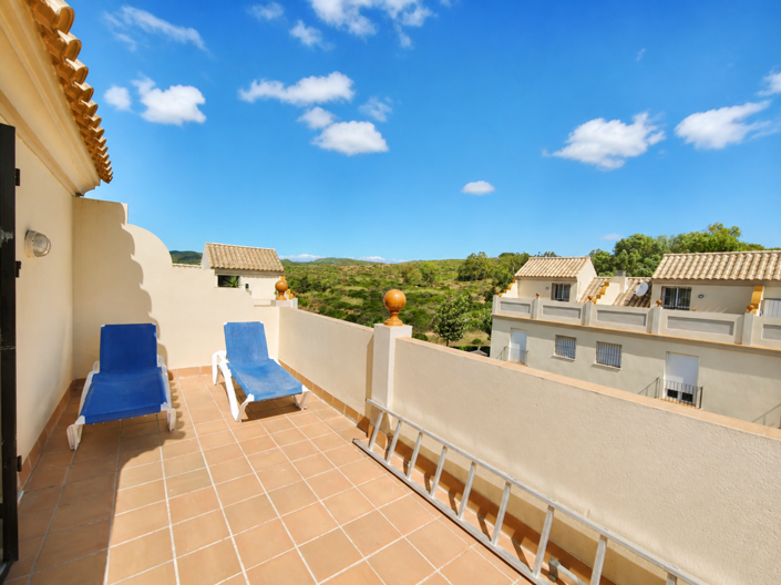 Image No.33-3 Bed House for sale