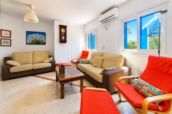 Image No.17-3 Bed Property for sale