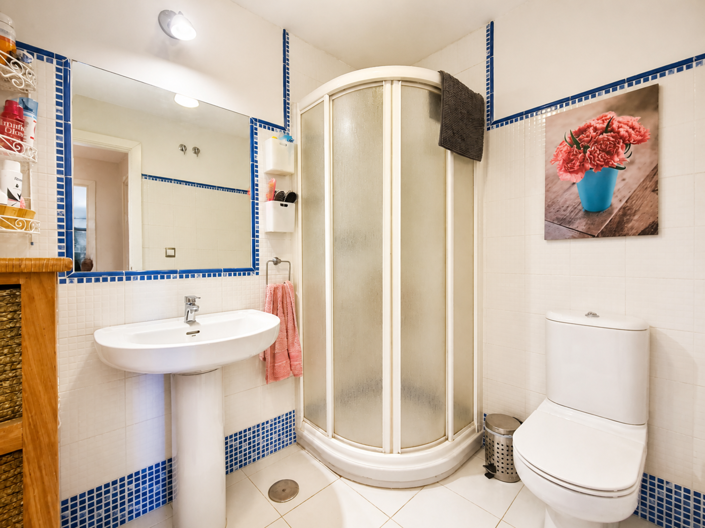 Image No.35-3 Bed Property for sale