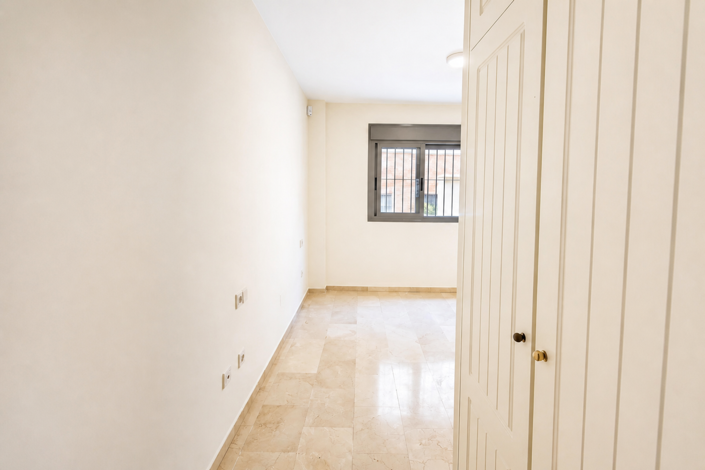 Image No.20-2 Bed Apartment for sale