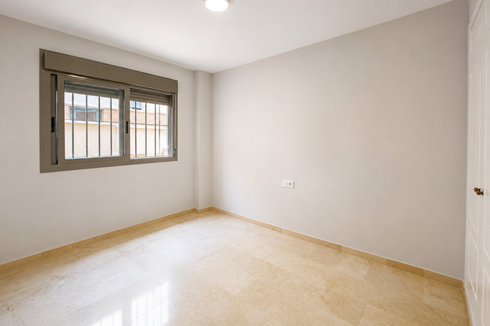 Image No.22-2 Bed Apartment for sale