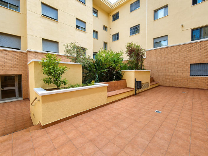 Image No.29-2 Bed Apartment for sale