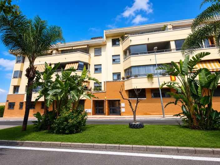 Image No.31-2 Bed Apartment for sale