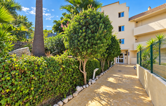 Image No.32-2 Bed Apartment for sale