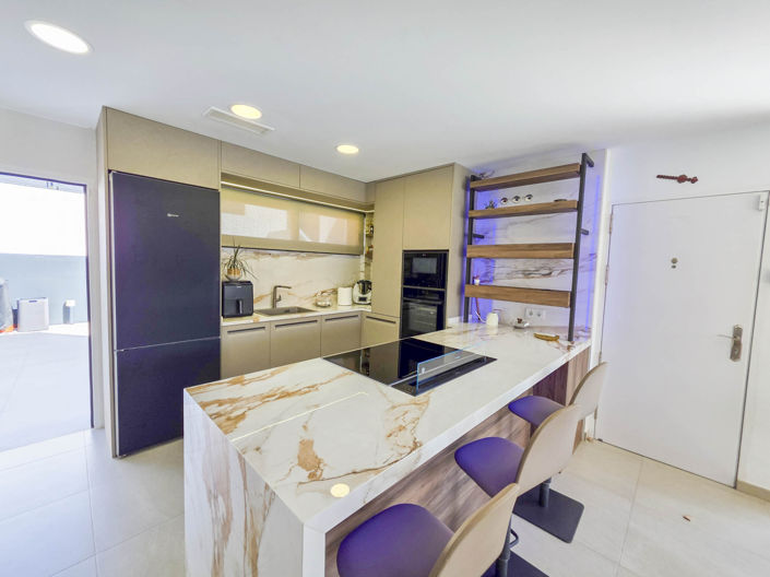 Image No.30-3 Bed House for sale