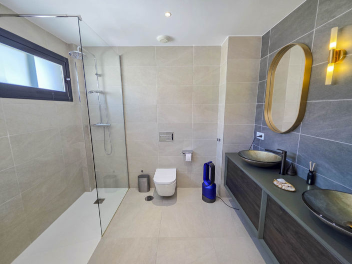 Image No.36-3 Bed House for sale