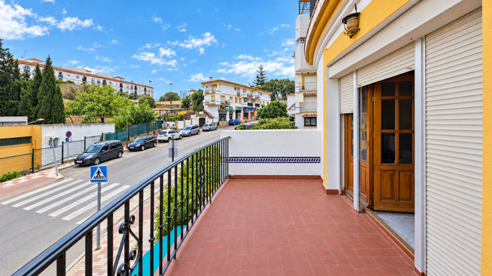 Image No.37-5 Bed House for sale