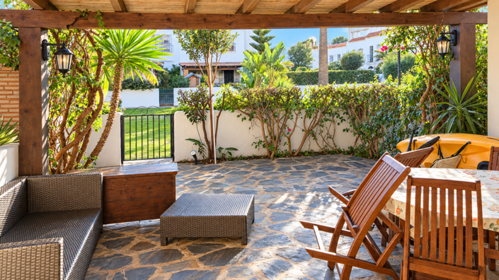 Image No.2-4 Bed Townhouse for sale