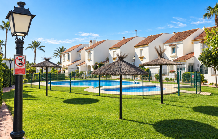 Image No.45-4 Bed Townhouse for sale