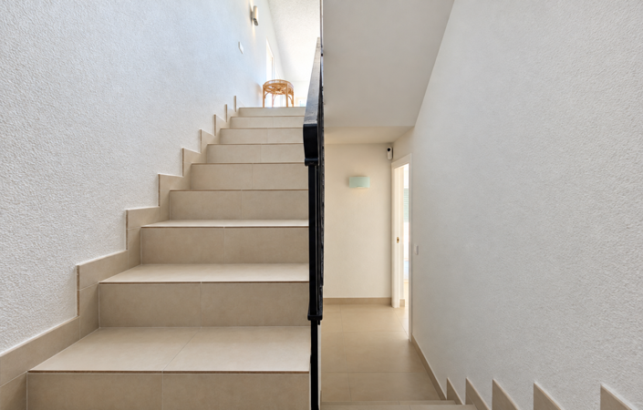 Image No.21-5 Bed House for sale