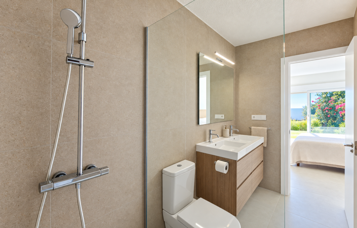 Image No.29-5 Bed House for sale