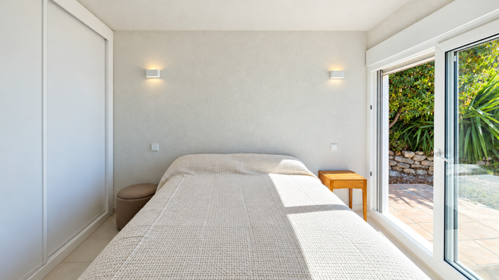 Image No.33-5 Bed House for sale