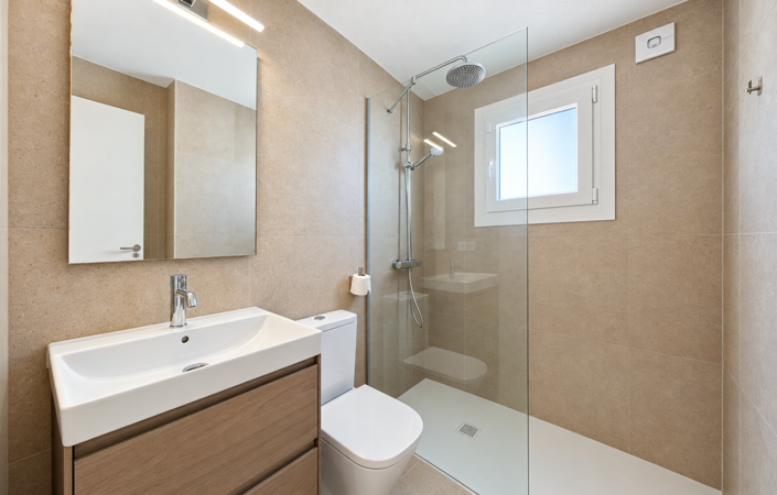 Image No.36-5 Bed House for sale