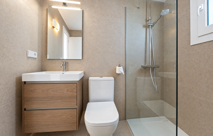 Image No.38-5 Bed House for sale
