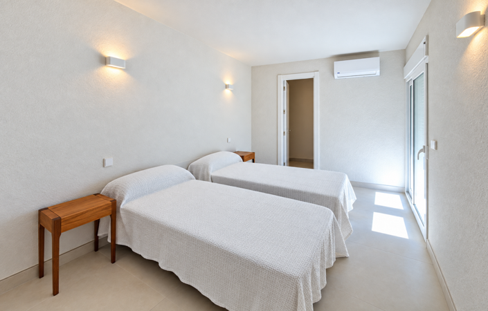 Image No.39-5 Bed House for sale
