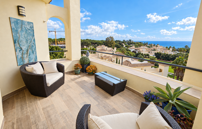 Image No.20-3 Bed Property for sale