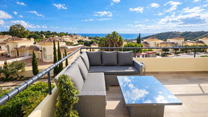 Image No.3-3 Bed Property for sale