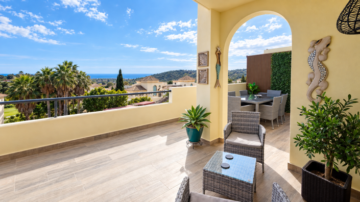 Image No.40-3 Bed Property for sale