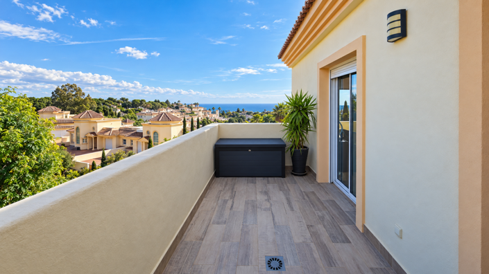 Image No.48-3 Bed Property for sale