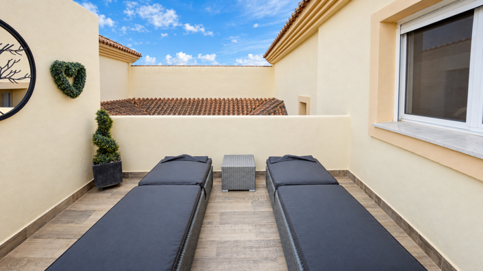 Image No.5-3 Bed Property for sale