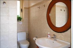 Image No.10-Maison / Villa de 15 chambres à vendre à Maroulas