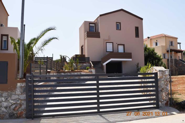Image No.1-3 Bed Villa for sale