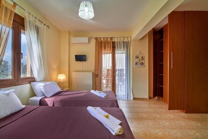 Image No.9-6 Bed Villa for sale