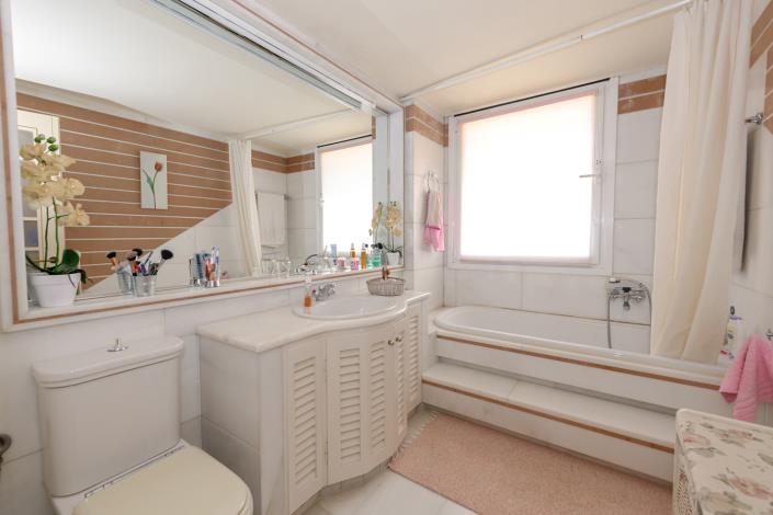 Image No.35-6 Bed House/Villa for sale