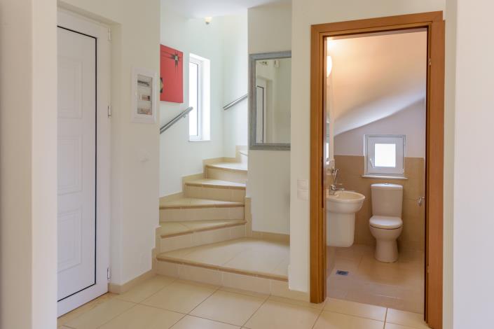 Image No.12-3 Bed Villa for sale