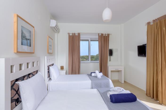 Image No.19-3 Bed Villa for sale