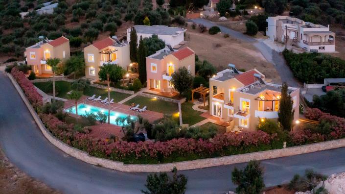 Image No.60-2 Bed Villa for sale