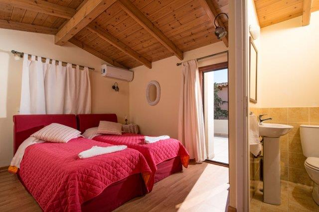 Image No.12-3 Bed Villa for sale