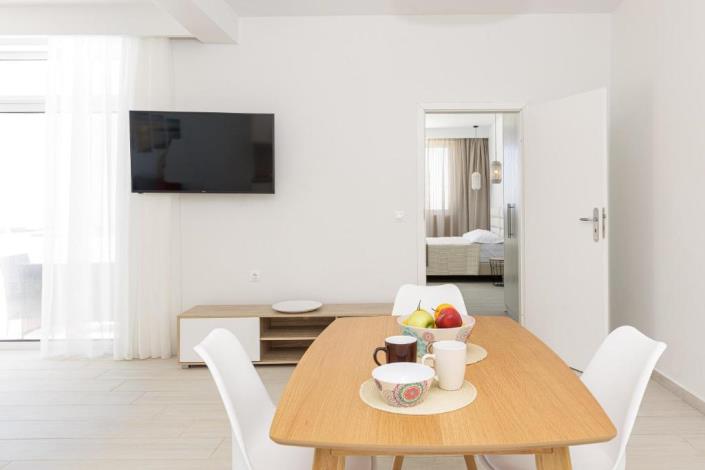 Image No.8-2 Bed Villa for sale