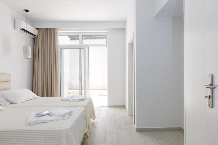 Image No.9-2 Bed Villa for sale