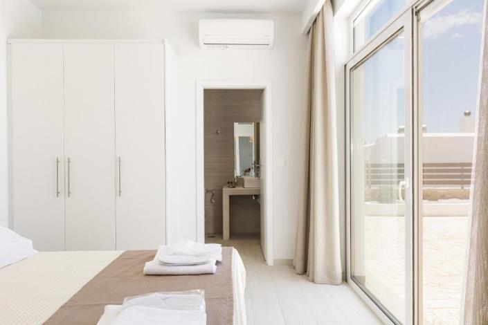 Image No.14-2 Bed Villa for sale