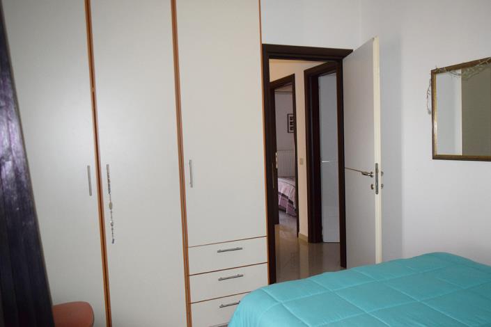 Image No.29-4 Bed Apartment for sale