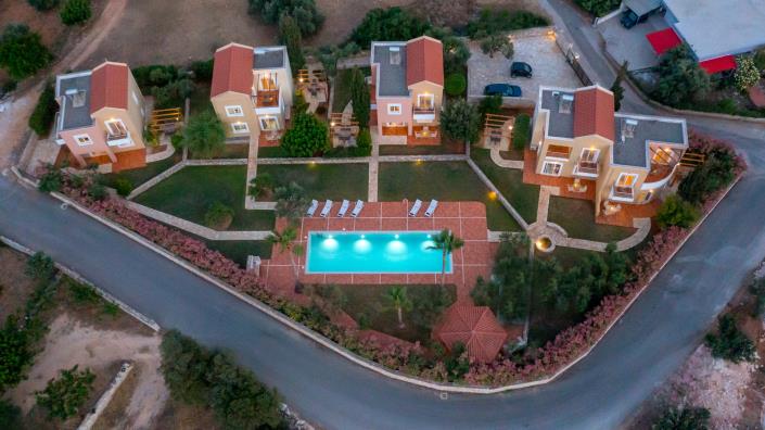 Image No.58-2 Bed Maisonette for sale