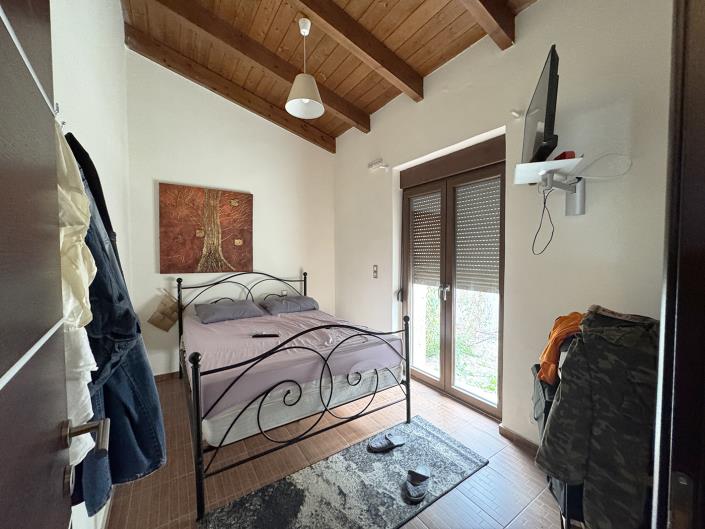 Image No.8-3 Bed Country House for sale