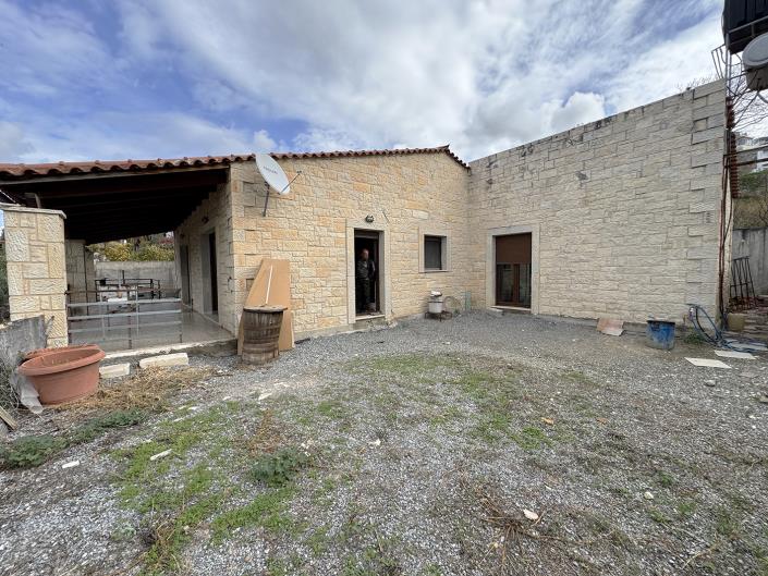 Image No.14-3 Bed Country House for sale