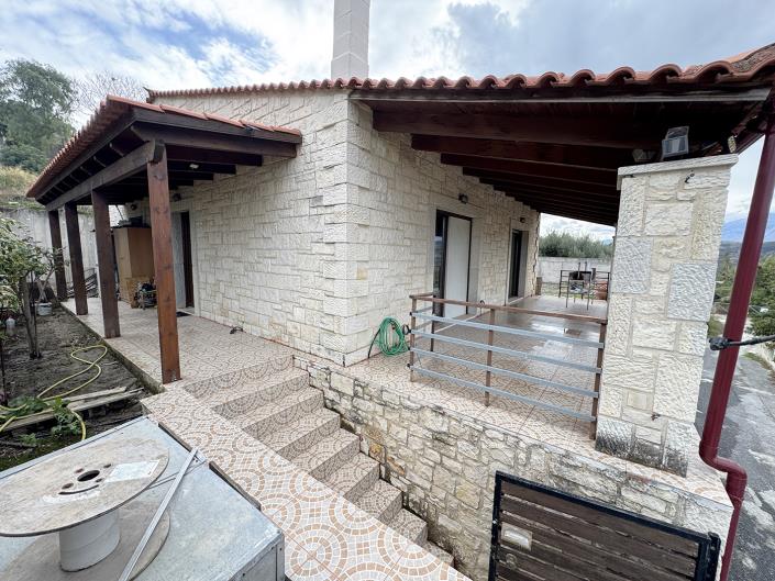 Image No.17-3 Bed Country House for sale