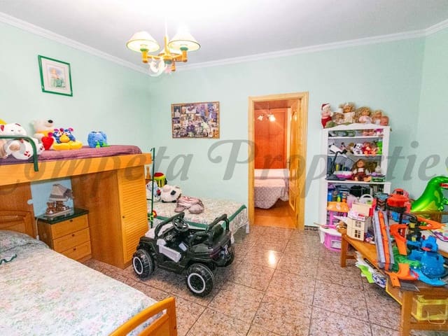 Image No.8-4 Bed Villa for sale