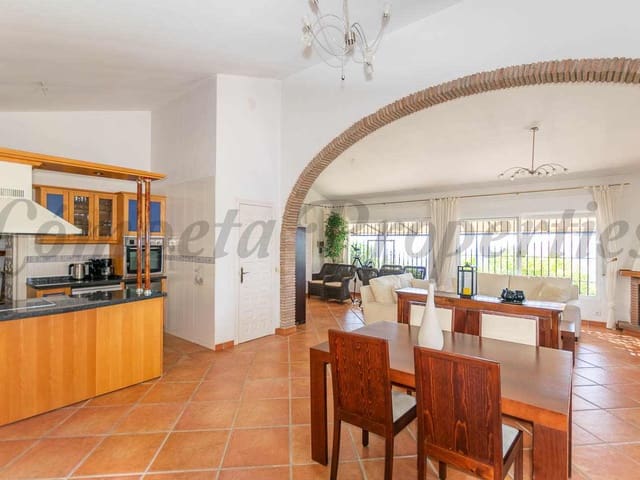 Image No.13-2 Bed Villa for sale