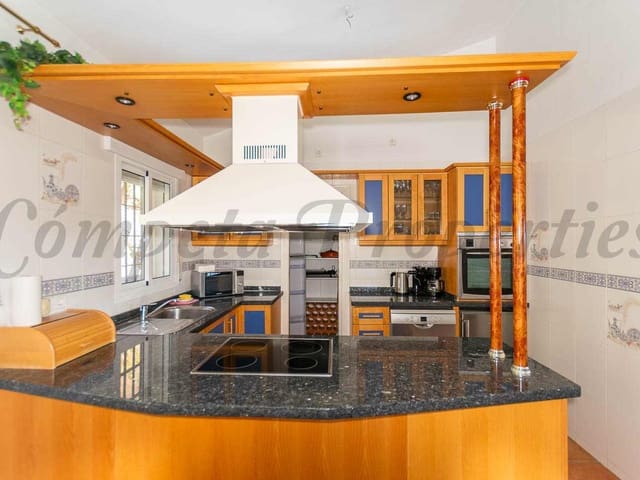 Image No.14-2 Bed Villa for sale