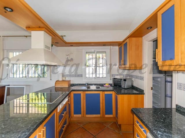 Image No.15-2 Bed Villa for sale